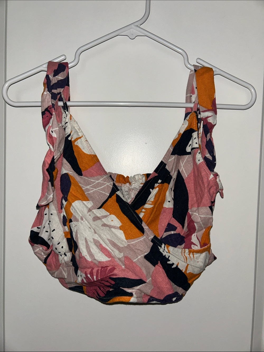 Sadie & Sage Floral Print Wrap Crop Top with Ties, size Small